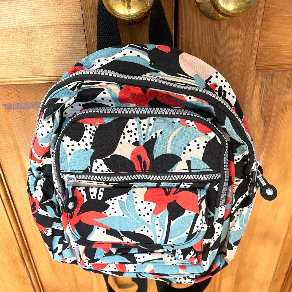 Yalundisi Floral Backpack
